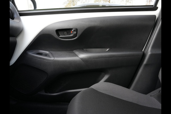 Toyota Aygo 1.0 VVT-i x-fun | Airco | Limiter | Bluetooth