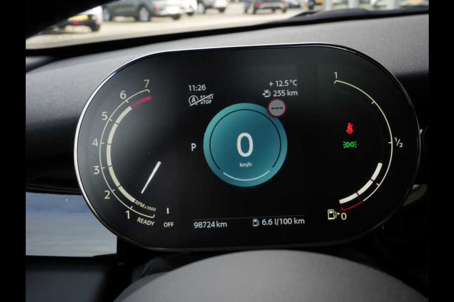 MINI Mini 1.5 Automaat Cooper Business Edition | Navigatie | Pano | LED | Leer | Climate Control