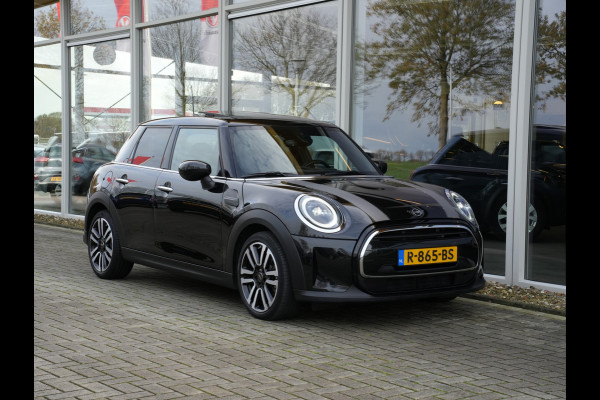 MINI Mini 1.5 Automaat Cooper Business Edition | Navigatie | Pano | LED | Leer | Climate Control