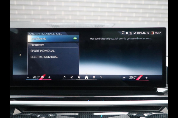 BMW X5 xDrive50e High Executive M Sport Pakket Automaat / Driving Assistant Professional / Stoelventilatie / Panoramadak / Trekhaak / Luchtvering / Iconic Glow / Gesture Control / Harman Kardon / Innovation Pakket / Craftedclarity / Stoelverwarmin voor+achter