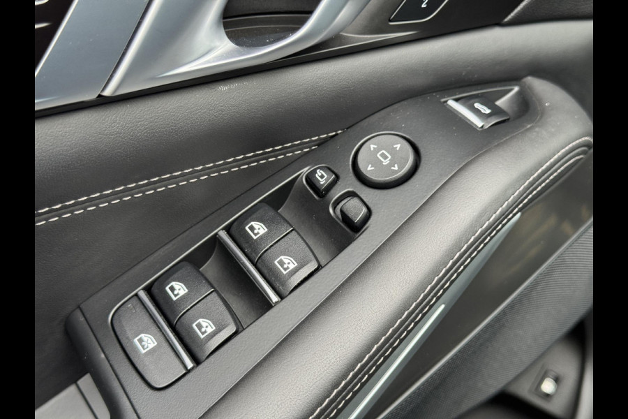 BMW X5 xDrive45e High Executive M Sport Pakket Automaat / Live Cockpit Professional / Panoramadak / Trekhaak / Comfortstoelen / Head-Up Display / Luchtvering / Driving Assistant Professional / Hifi / Stoelverwarming voor+achter /