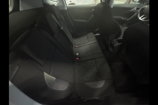 Peugeot 2008 1.2 PureTech Blue Lion Trekhaak, Carplay, Cruise