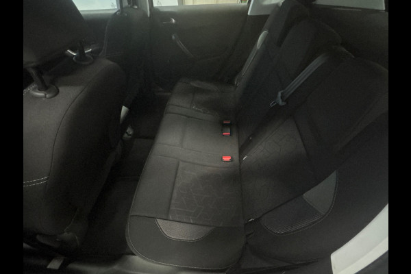 Peugeot 2008 1.2 PureTech Blue Lion Trekhaak, Carplay, Cruise