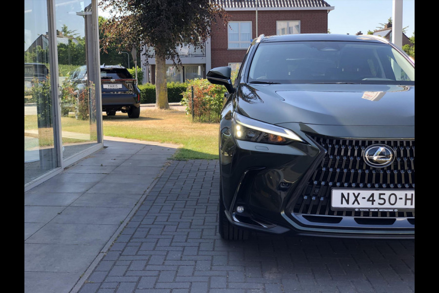 Lexus NX 450h+ AWD Luxury Line Plus | Panoramadak, 360 Camera, Leer, Groot scherm, Dodehoekherkenning, Stoel + Stuurverwarming