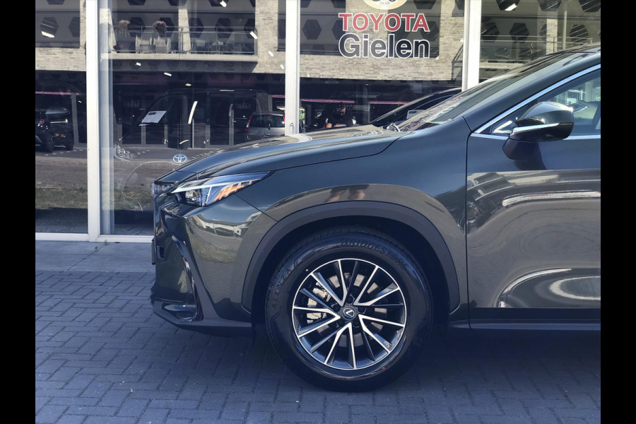Lexus NX 450h+ AWD Luxury Line Plus | Panoramadak, 360 Camera, Leer, Groot scherm, Dodehoekherkenning, Stoel + Stuurverwarming