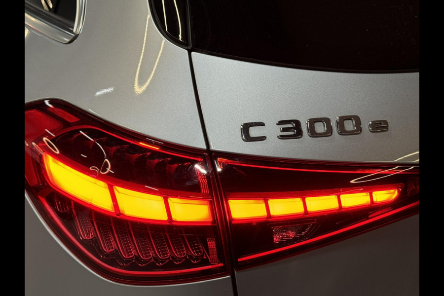 Mercedes-Benz C-Klasse Estate 300 e AMG Line Garantie Trekhaak Massage Pano Ambient 360 Blindspot Elek Achterklep StuurVW Rijklaar