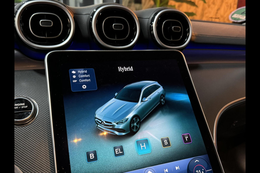 Mercedes-Benz C-Klasse Estate 300 e AMG Line Garantie Trekhaak Massage Pano Ambient 360 Blindspot Elek Achterklep StuurVW Rijklaar