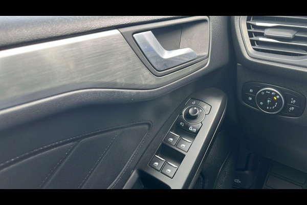 Ford FOCUS Wagon 1.0 EcoBoost Hybrid Titanium X Business 125pk | Winterpack | Adaptieve Cruise | Elek. Achterklep | 17 Inch Licht metaal