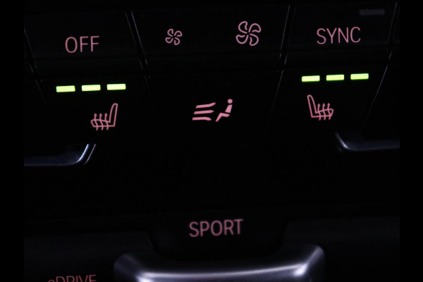 BMW 2 Serie Active Tourer 225xe iPerformance | Sport Line | Stoelverwarming | Full LED | Navigatie | Parkeerhulp | Sportstoelen | Bluetooth | Climate control | Getint glas | Cruise control | PHEV | Plug In