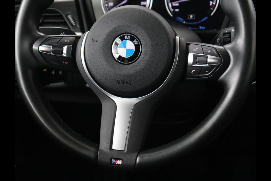 BMW 2 Serie Active Tourer 225xe iPerformance | Sport Line | Stoelverwarming | Full LED | Navigatie | Parkeerhulp | Sportstoelen | Bluetooth | Climate control | Getint glas | Cruise control | PHEV | Plug In