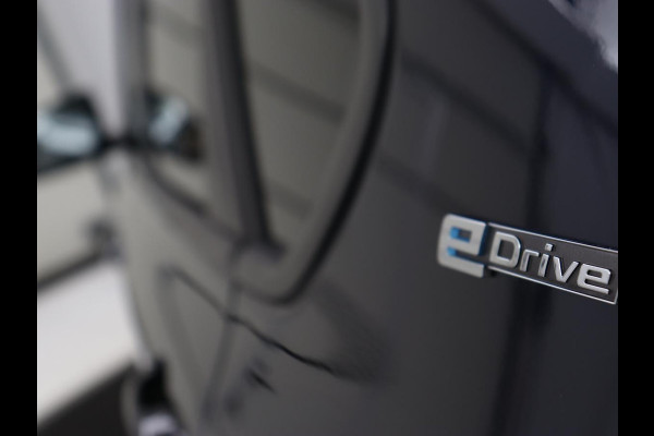 BMW 2 Serie Active Tourer 225xe iPerformance | Sport Line | Stoelverwarming | Full LED | Navigatie | Parkeerhulp | Sportstoelen | Bluetooth | Climate control | Getint glas | Cruise control | PHEV | Plug In