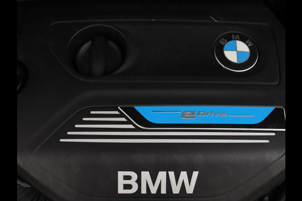 BMW 2 Serie Active Tourer 225xe iPerformance | Sport Line | Stoelverwarming | Full LED | Navigatie | Parkeerhulp | Sportstoelen | Bluetooth | Climate control | Getint glas | Cruise control | PHEV | Plug In
