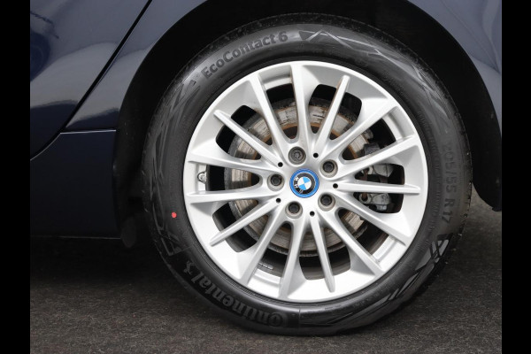 BMW 2 Serie Active Tourer 225xe iPerformance | Sport Line | Stoelverwarming | Full LED | Navigatie | Parkeerhulp | Sportstoelen | Bluetooth | Climate control | Getint glas | Cruise control | PHEV | Plug In