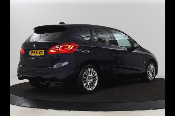 BMW 2 Serie Active Tourer 225xe iPerformance | Sport Line | Stoelverwarming | Full LED | Navigatie | Parkeerhulp | Sportstoelen | Bluetooth | Climate control | Getint glas | Cruise control | PHEV | Plug In