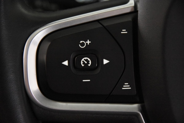 Volvo V60 2.0 B3 Momentum *1ste Eigenaar*Panoramadak*Stoelverwarming*