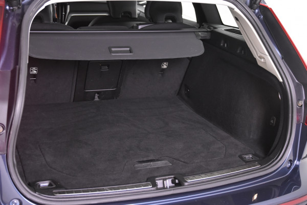 Volvo V60 2.0 B3 Momentum *1ste Eigenaar*Panoramadak*Stoelverwarming*