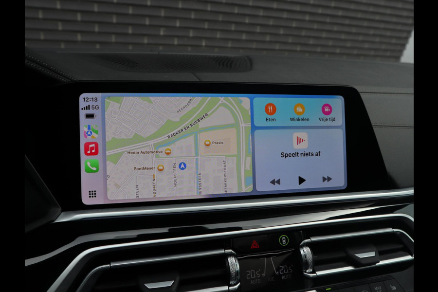 BMW X5 xDrive45e High Executive M Sport Pakket Automaat /  Live Cockpit Professional / Panoramadak / Driving Assistant Professional / Trekhaak / Luchtvering / Comfortstoelen / M Sportremsysteem / 21 Inch / Hifi / Parkeerhulpsysteem Plus