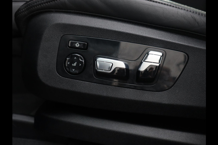 BMW X5 xDrive45e High Executive M Sport Pakket Automaat /  Live Cockpit Professional / Panoramadak / Driving Assistant Professional / Trekhaak / Luchtvering / Comfortstoelen / M Sportremsysteem / 21 Inch / Hifi / Parkeerhulpsysteem Plus