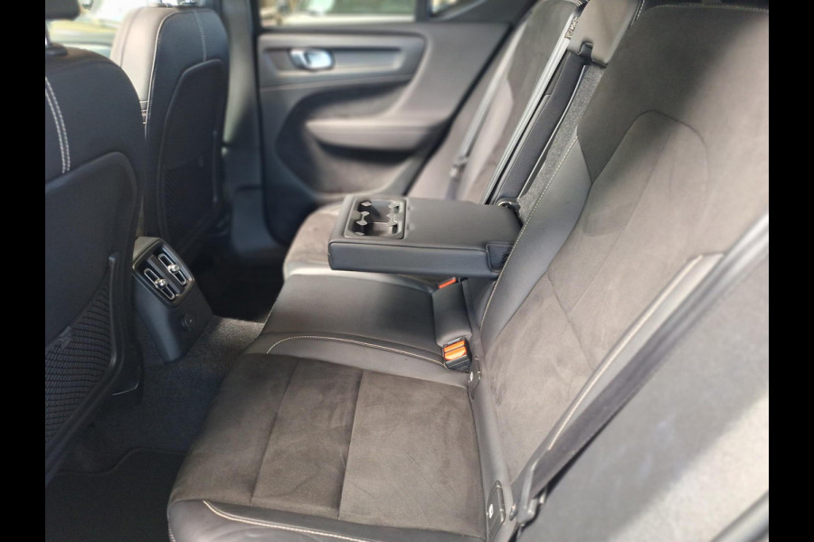 Volvo XC40 1.5 T4 Recharge R-Design | Trekhaak 1800kg | Pano | Leder Alcantara | Two Tone | (occasion)
