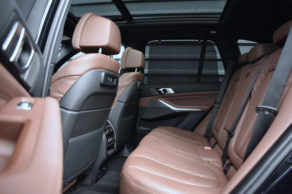 BMW X5 xDrive45e High Executive M Sport | Pano | Laser | Massage | ACC | Trekhaak | 21'' Wielen | Luchtvering |