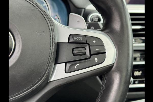 BMW X3 xDrive30i High Executive M Sport Pakket Automaat / Navigatiesysteem Professional / Panoramadak / Trekhaak / Driving Assistant / Adaptief Onderstel / Elektrisch Verstelbare Stoelen / Hifi / Stoelverwarming / Extra Getint Glas / 20 Inch