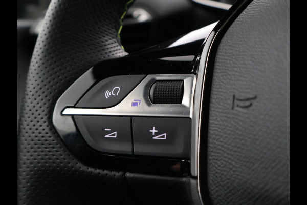 Peugeot 208 1.2 PT 100 PK GT + SPORTSTOELEN | 17 INCH | CAMERA | SFEERVERLICHTING | NAVIGATIE | CARPLAY | DAB