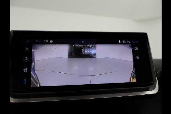 Peugeot 208 1.2 PT 100 PK GT + SPORTSTOELEN | 17 INCH | CAMERA | SFEERVERLICHTING | NAVIGATIE | CARPLAY | DAB