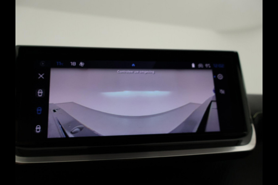 Peugeot 208 1.2 PT 100 PK GT + SPORTSTOELEN | 17 INCH | CAMERA | SFEERVERLICHTING | NAVIGATIE | CARPLAY | DAB