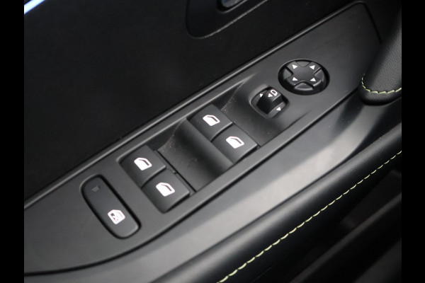Peugeot 208 1.2 PT 100 PK GT + SPORTSTOELEN | 17 INCH | CAMERA | SFEERVERLICHTING | NAVIGATIE | CARPLAY | DAB