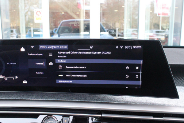 Peugeot 3008 1.2 Hybrid 145PK ALLURE | 360° CAMERA | KEYLESS ENTRY/START | STUUR VERWARMING | ALARM | DODEHOEK DETECTIE | 19" LICHTMETALEN VELGEN | NAVIGATIE | DRAADLOZE APPLE CARPLAY/ANDROID AUTO | ADAPTIVE CRUISE CONTROL | CLIAMTE CONTROL | PARKEERSENSOREN VOOR EN ACHTER |