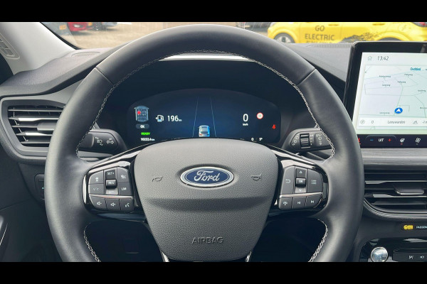 Ford Kuga 2.5 FHEV Active X | 190pk | Driver Assistance Pack | Technology Pack | Winterpack | Panoramadak | All Weather Banden | Geen stekker nodig