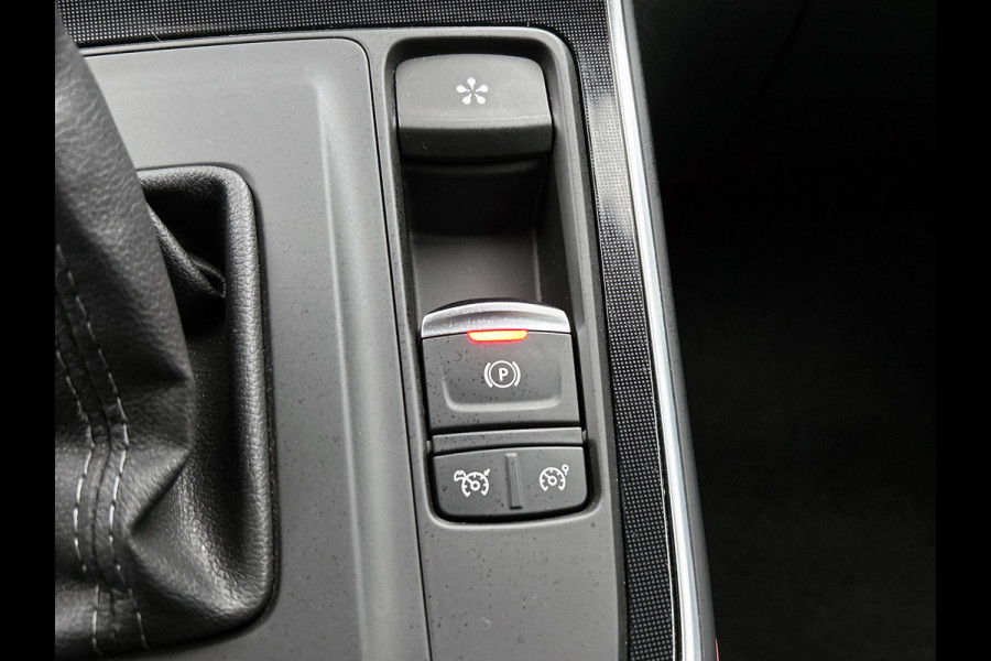 Renault Scénic 1.3 TCe 140PK EDC Bose | ADAPTIVE CRUISE | DEALER ONDERHOUDEN | CAMERA | ELEKTR. STOELEN | HEAD-UP | TREKHAAK WEGKLAPB