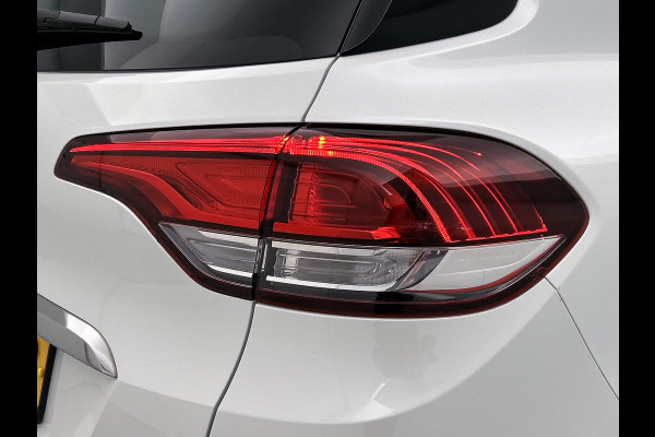 Renault Scénic 1.3 TCe 140PK EDC Bose | ADAPTIVE CRUISE | DEALER ONDERHOUDEN | CAMERA | ELEKTR. STOELEN | HEAD-UP | TREKHAAK WEGKLAPB