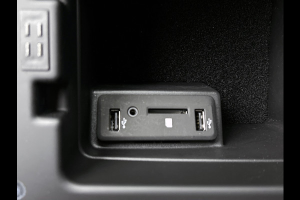 Renault Scénic 1.3 TCe 140PK EDC Bose | ADAPTIVE CRUISE | DEALER ONDERHOUDEN | CAMERA | ELEKTR. STOELEN | HEAD-UP | TREKHAAK WEGKLAPB