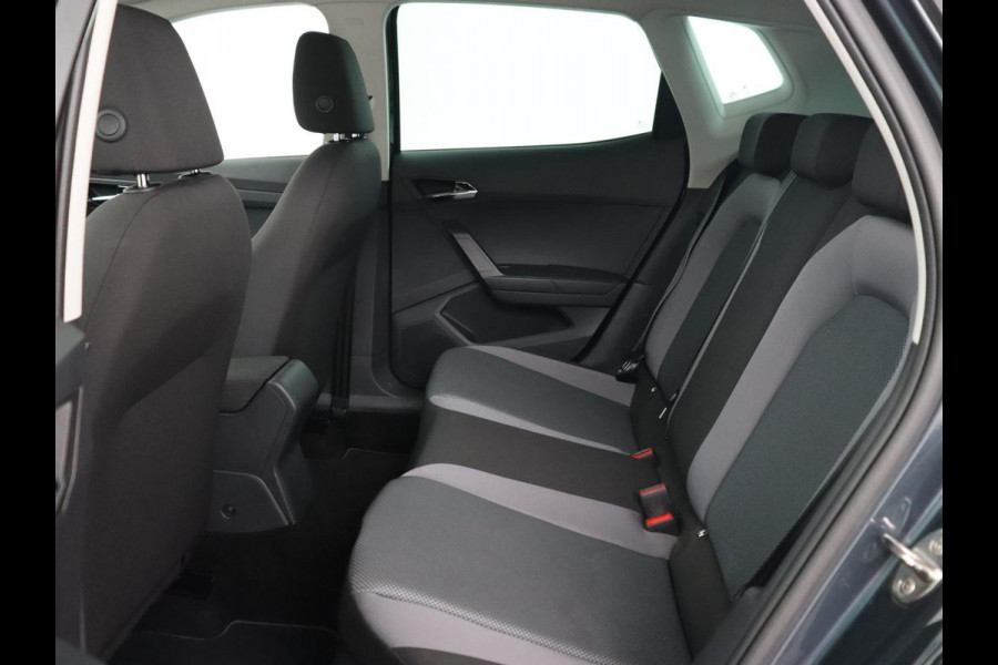 Seat Arona 1.0 TSI Style | Carplay | Navigatie | Parkeerhulp | Climate control | Cruise control | Bluetooth
