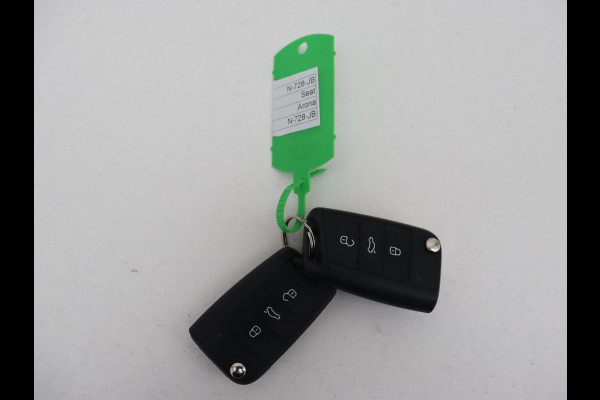 Seat Arona 1.0 TSI Style | Carplay | Navigatie | Parkeerhulp | Climate control | Cruise control | Bluetooth