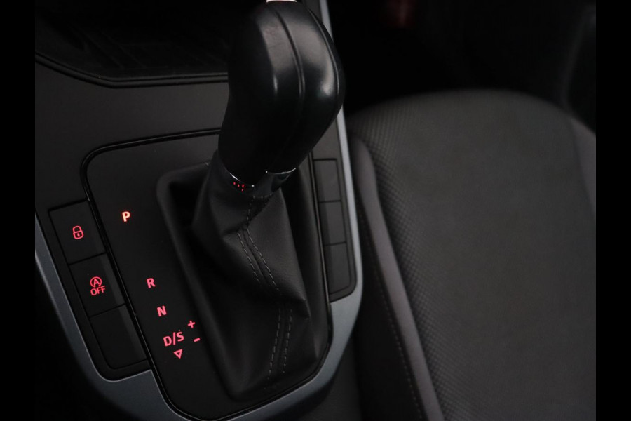 Seat Arona 1.0 TSI Style | Carplay | Navigatie | Parkeerhulp | Climate control | Cruise control | Bluetooth