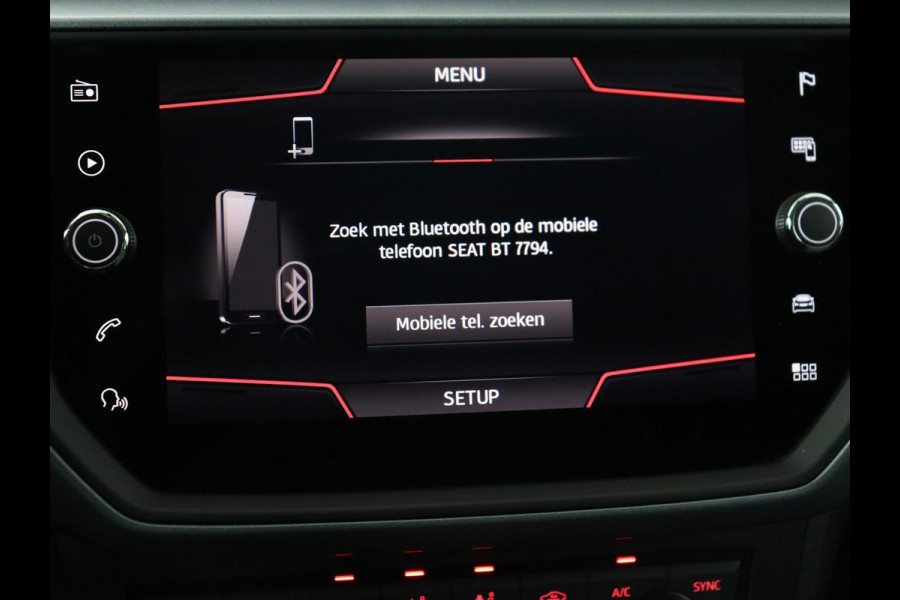 Seat Arona 1.0 TSI Style | Carplay | Navigatie | Parkeerhulp | Climate control | Cruise control | Bluetooth