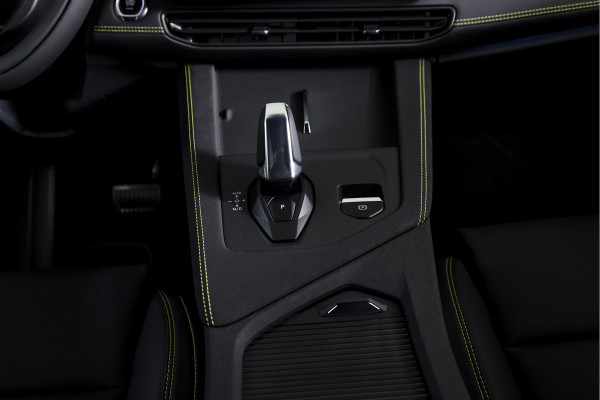 Lynk & Co 01 1.5 PHEV More - MY25 Nieuw model | S/K-panodak | Dig. Cockpit | Stoel-+Stuurverw. | 360 Camera | Adapt. Cruise | Memory | Elek. klep | LM 20" |