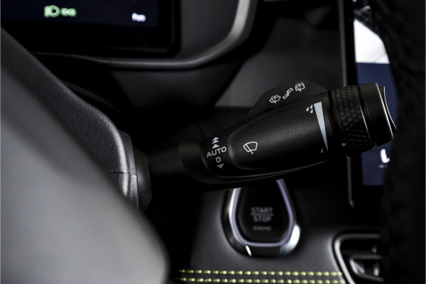 Lynk & Co 01 1.5 PHEV More - MY25 Nieuw model | S/K-panodak | Dig. Cockpit | Stoel-+Stuurverw. | 360 Camera | Adapt. Cruise | Memory | Elek. klep | LM 20" |