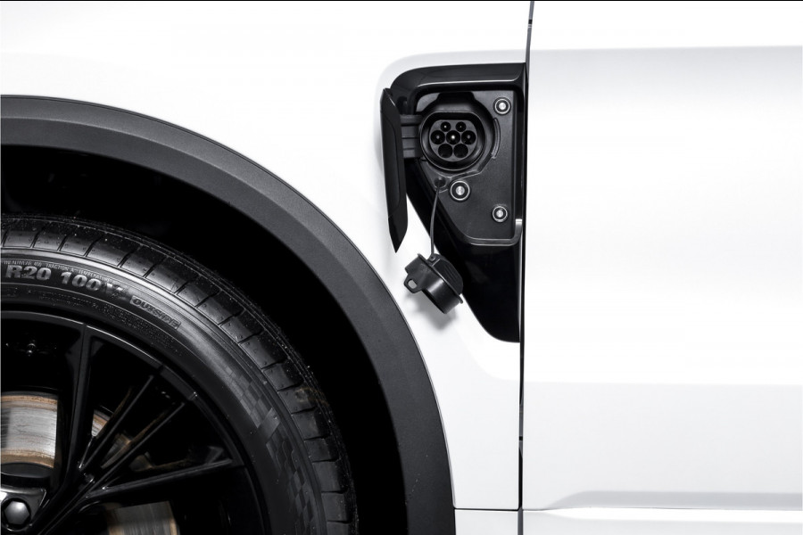 Lynk & Co 01 1.5 PHEV More - MY25 Nieuw model | S/K-panodak | Dig. Cockpit | Stoel-+Stuurverw. | 360 Camera | Adapt. Cruise | Memory | Elek. klep | LM 20" |