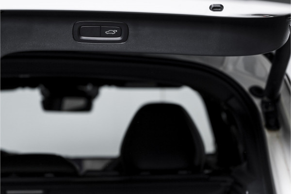 Lynk & Co 01 1.5 PHEV More - MY25 Nieuw model | S/K-panodak | Dig. Cockpit | Stoel-+Stuurverw. | 360 Camera | Adapt. Cruise | Memory | Elek. klep | LM 20" |