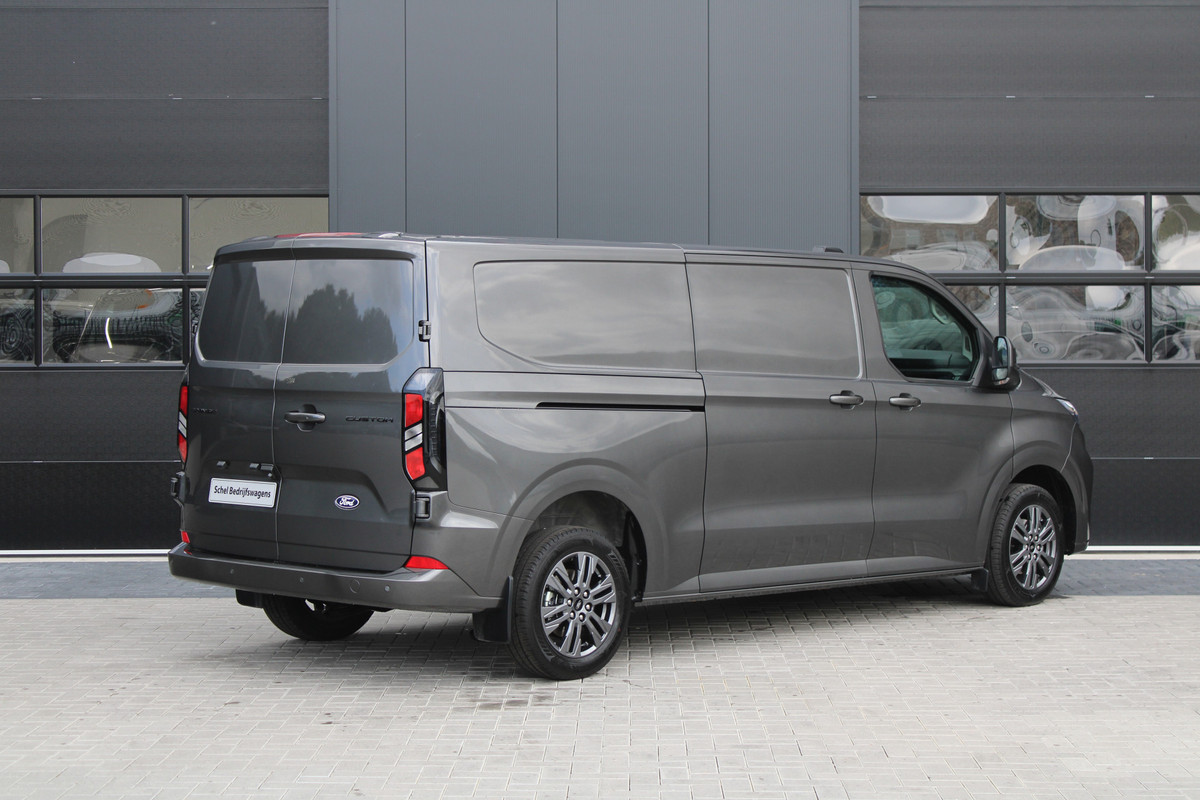 Ford Transit Custom 320 2.0 TDCI L2H1 Limited 150pk - Adaptive Cruise - Verwarmd stuur - Blind spot - Navigatie - Camera - Draadloos laden - Rijklaa