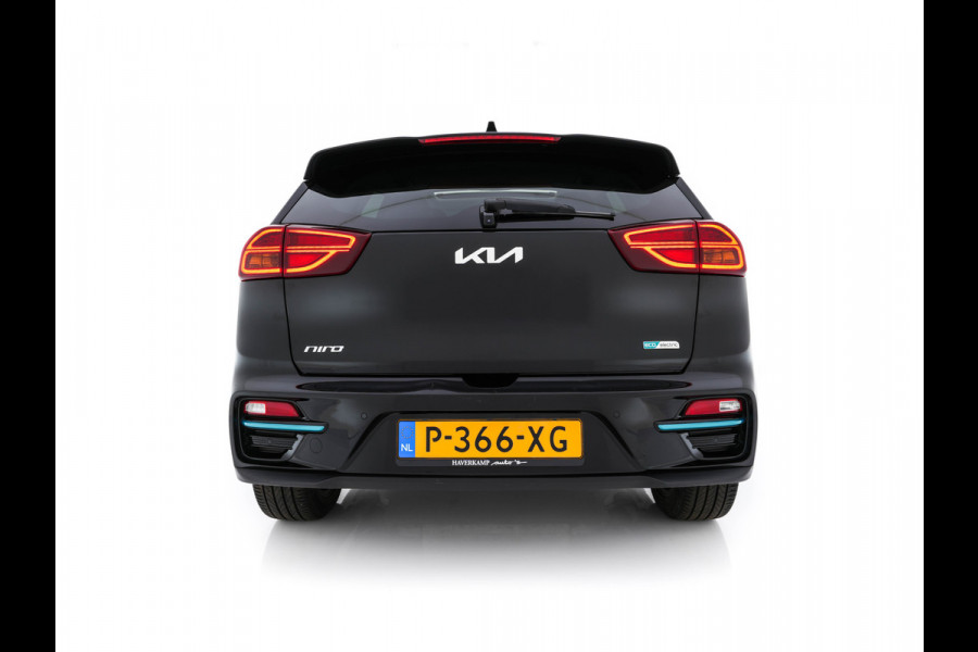 Kia e-Niro ExecutiveLine 64 kWh [ 3-Fase ] {SOH-100%} (INCL-BTW) Aut. *PANO | LUXURY-LEATHER | JBL-AUDIO | FULL-LED | NAVI-FULLMAP | DAB | ADAPTIVE-CRUISE | CAMERA | MEMORY-PACK | LANE-ASSIST | CCS-FASTLOADER | KEYLESS | DIGI-COCKPIT | 17"ALU*