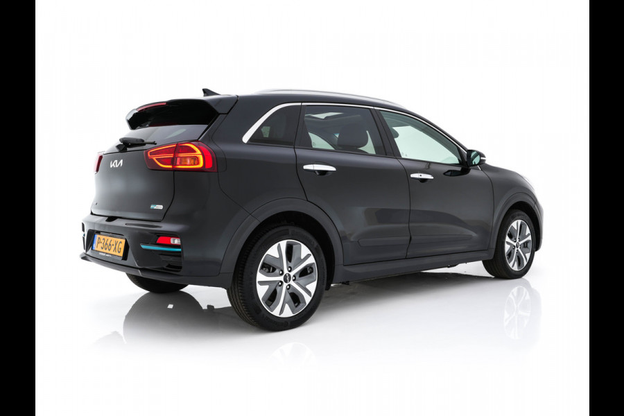 Kia e-Niro ExecutiveLine 64 kWh [ 3-Fase ] {SOH-100%} (INCL-BTW) Aut. *PANO | LUXURY-LEATHER | JBL-AUDIO | FULL-LED | NAVI-FULLMAP | DAB | ADAPTIVE-CRUISE | CAMERA | MEMORY-PACK | LANE-ASSIST | CCS-FASTLOADER | KEYLESS | DIGI-COCKPIT | 17"ALU*