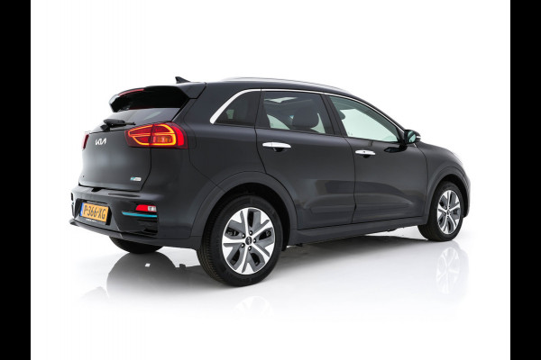 Kia e-Niro ExecutiveLine 64 kWh [ 3-Fase ] {SOH-100%} (INCL-BTW) Aut. *PANO | LUXURY-LEATHER | JBL-AUDIO | FULL-LED | NAVI-FULLMAP | DAB | ADAPTIVE-CRUISE | CAMERA | MEMORY-PACK | LANE-ASSIST | CCS-FASTLOADER | KEYLESS | DIGI-COCKPIT | 17"ALU*