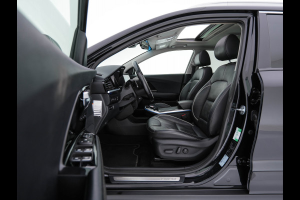 Kia e-Niro ExecutiveLine 64 kWh [ 3-Fase ] {SOH-100%} (INCL-BTW) Aut. *PANO | LUXURY-LEATHER | JBL-AUDIO | FULL-LED | NAVI-FULLMAP | DAB | ADAPTIVE-CRUISE | CAMERA | MEMORY-PACK | LANE-ASSIST | CCS-FASTLOADER | KEYLESS | DIGI-COCKPIT | 17"ALU*