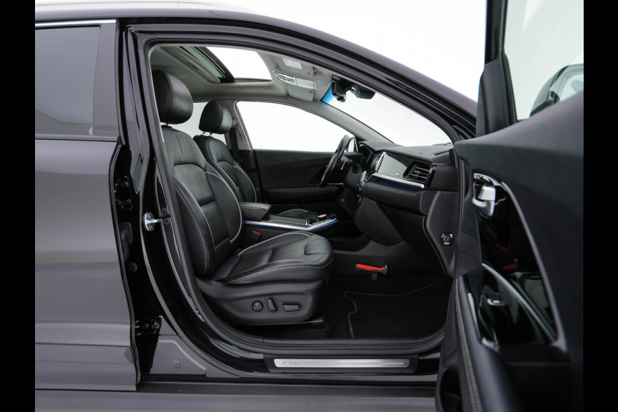 Kia e-Niro ExecutiveLine 64 kWh [ 3-Fase ] {SOH-100%} (INCL-BTW) Aut. *PANO | LUXURY-LEATHER | JBL-AUDIO | FULL-LED | NAVI-FULLMAP | DAB | ADAPTIVE-CRUISE | CAMERA | MEMORY-PACK | LANE-ASSIST | CCS-FASTLOADER | KEYLESS | DIGI-COCKPIT | 17"ALU*