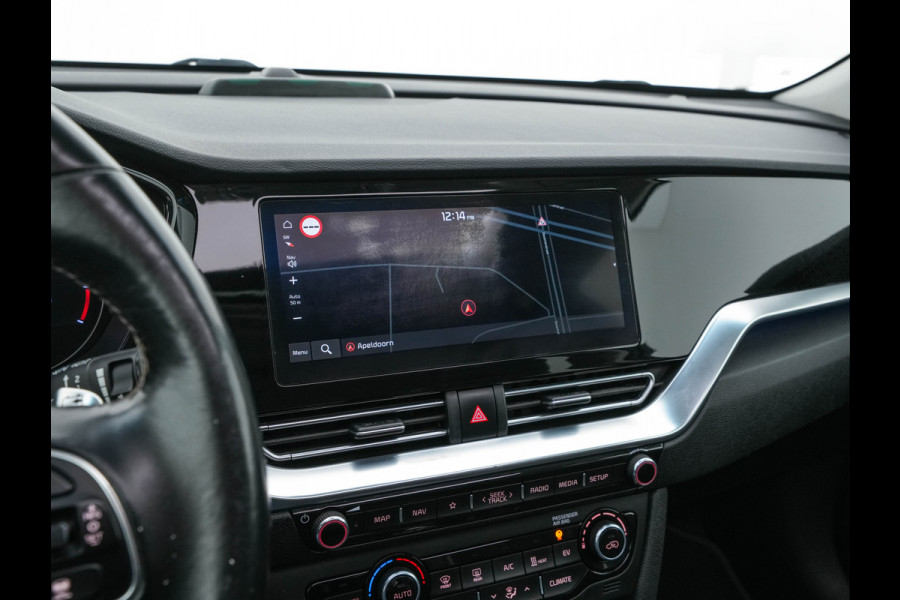 Kia e-Niro ExecutiveLine 64 kWh [ 3-Fase ] {SOH-100%} (INCL-BTW) Aut. *PANO | LUXURY-LEATHER | JBL-AUDIO | FULL-LED | NAVI-FULLMAP | DAB | ADAPTIVE-CRUISE | CAMERA | MEMORY-PACK | LANE-ASSIST | CCS-FASTLOADER | KEYLESS | DIGI-COCKPIT | 17"ALU*