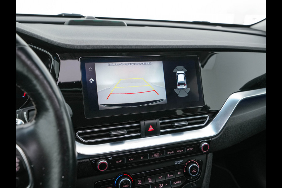 Kia e-Niro ExecutiveLine 64 kWh [ 3-Fase ] {SOH-100%} (INCL-BTW) Aut. *PANO | LUXURY-LEATHER | JBL-AUDIO | FULL-LED | NAVI-FULLMAP | DAB | ADAPTIVE-CRUISE | CAMERA | MEMORY-PACK | LANE-ASSIST | CCS-FASTLOADER | KEYLESS | DIGI-COCKPIT | 17"ALU*